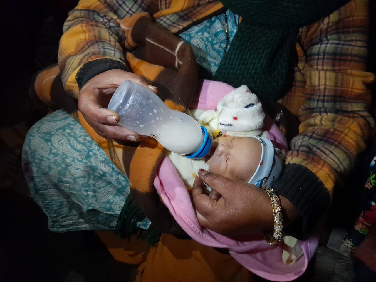 इलाममा बेवारिसे अवस्थामा शिशु फेला