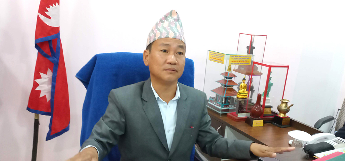 उपकुलपतिले राजीनामा नदिए घिसारेर निकाल्छु :मेयर हर्क साम्पांग