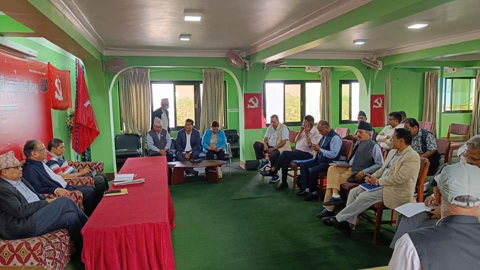 एमाले प्रवेश गरेकी विक र दुर्गा प्रसाईसँग हिडेका तामाङ माओवादीबाट निष्कासित