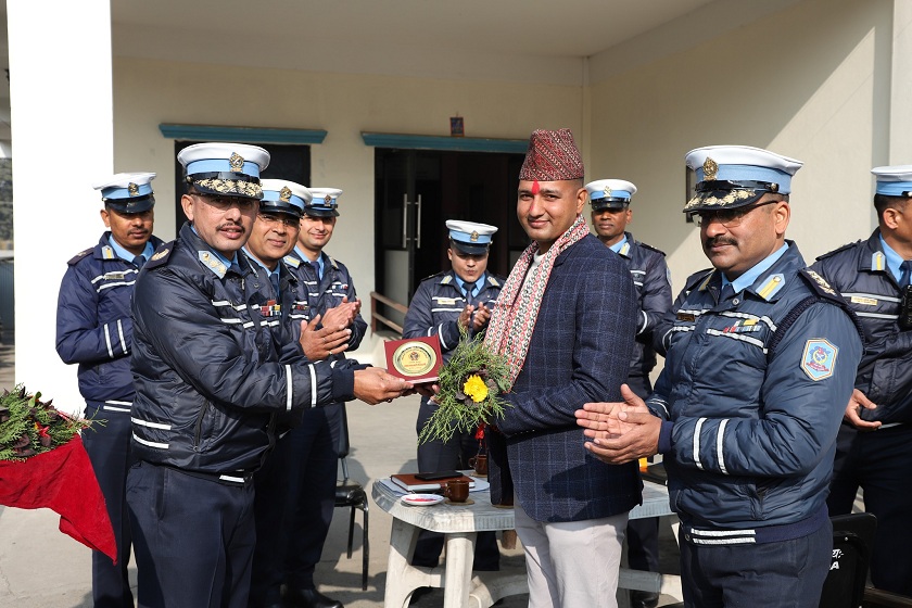 इन्सपेक्टरको जागिर छाडेर टेलिकममा काम