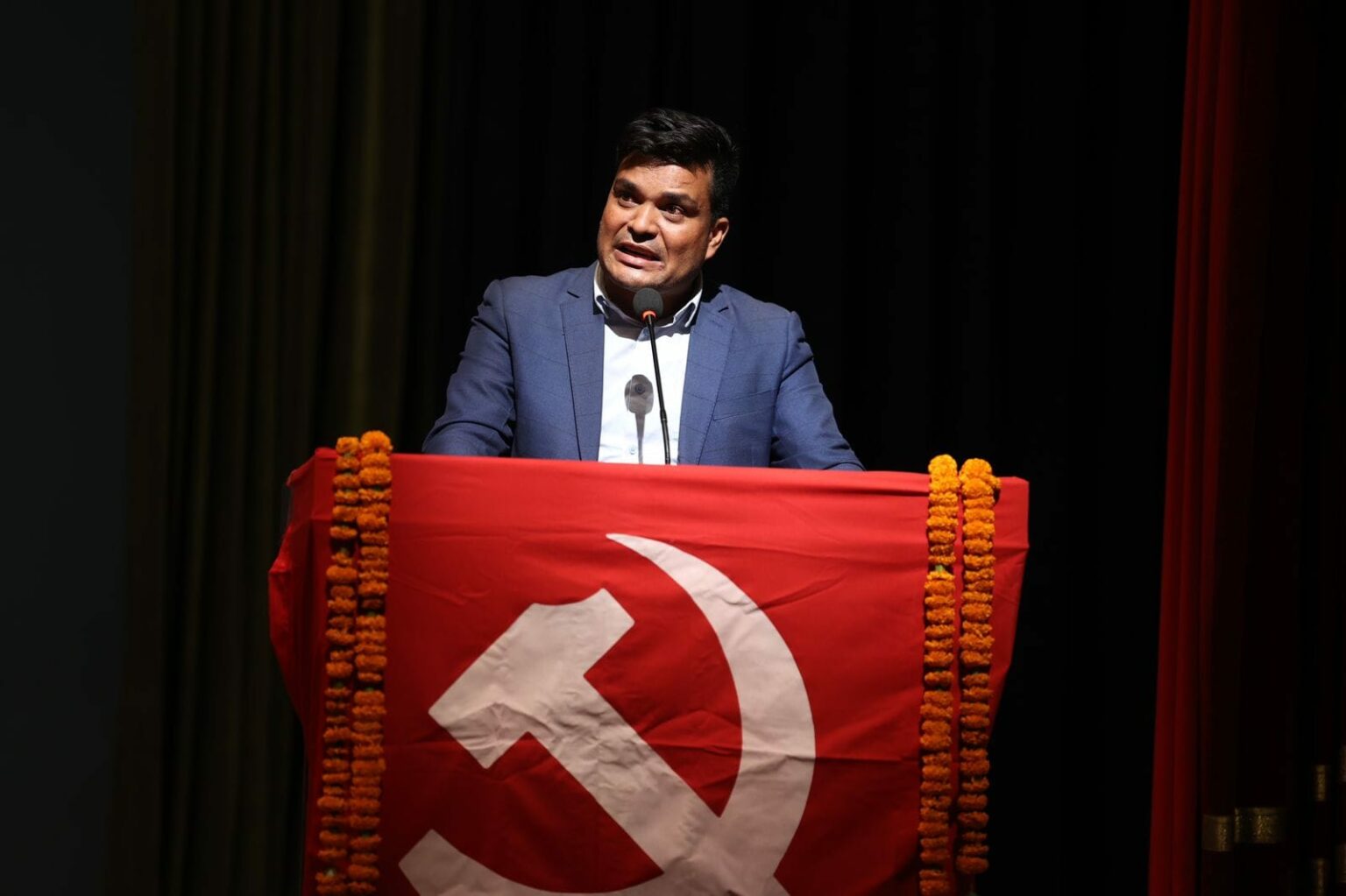 वाईसीएल अध्यक्षको जिज्ञासाः ‘आजकाल राजेन्द्र, रविन्द्र र ज्ञानेन्द्र गाउँ जाँदा जनताले के भनेर बोलाउँछन् होला ?’