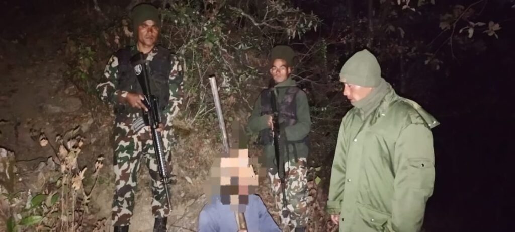 खप्तड राष्ट्रिय निकुञ्जमा बन्दुकसहित अछामका एक जना समातिए