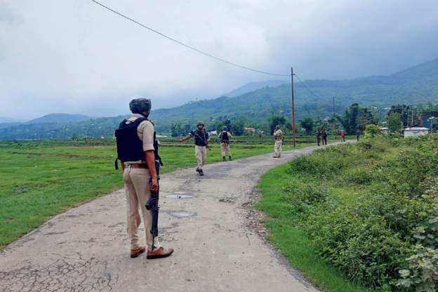 मणिपुरमा चरमपन्थी समूहसँगको झडपमा कमाण्डोको मृत्यु