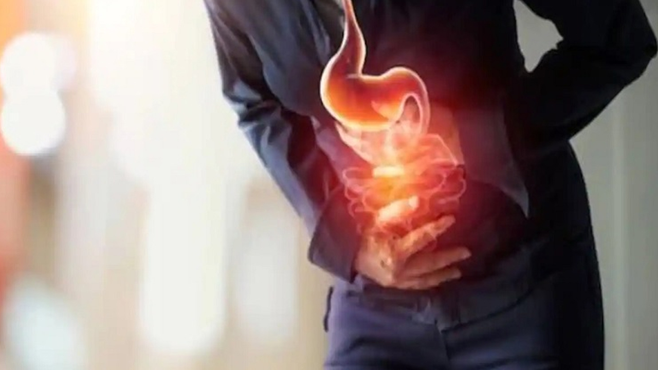 खाना खाएपछि पेट दुख्छ ? अपनाउनुहोस् यी घरेलु उपाय