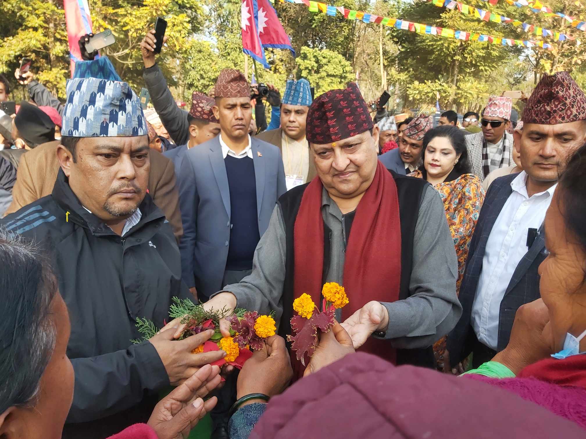 पूर्वराजा ज्ञानेन्द्र शाहलाई अभिनन्द