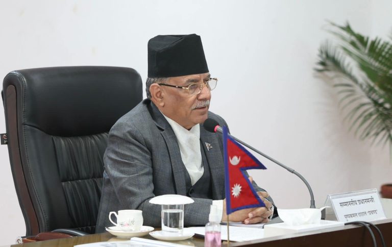 निर्माण व्यवसायीको बाँकी रकम भुक्तानी दिन प्रधानमन्त्रीको निर्देशन