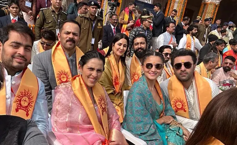 अयोध्यामा श्रीरामको मूर्ति स्थापना समारोहमा बलिउड र साउथ स्टारका सेलिब्रेटीहरु सहभागी