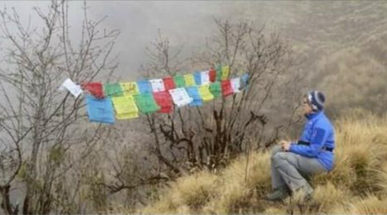 हरेक वर्ष छोरी खोज्न नेद’रल्याण्डबाट नेपाल आ`उँछिन् यी ७८ वर्षि’य आमा