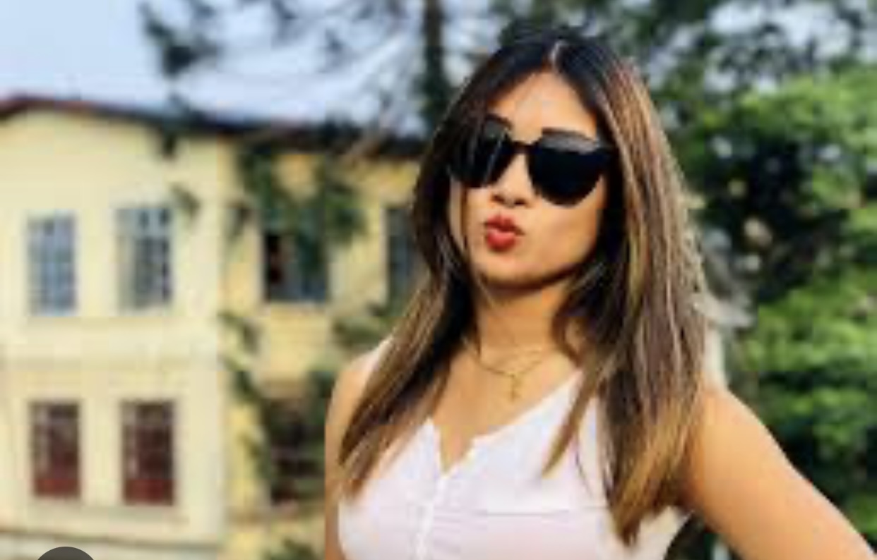 मेरो जिवनको तितो सत्य ! :गायिका मेचु धिमाल