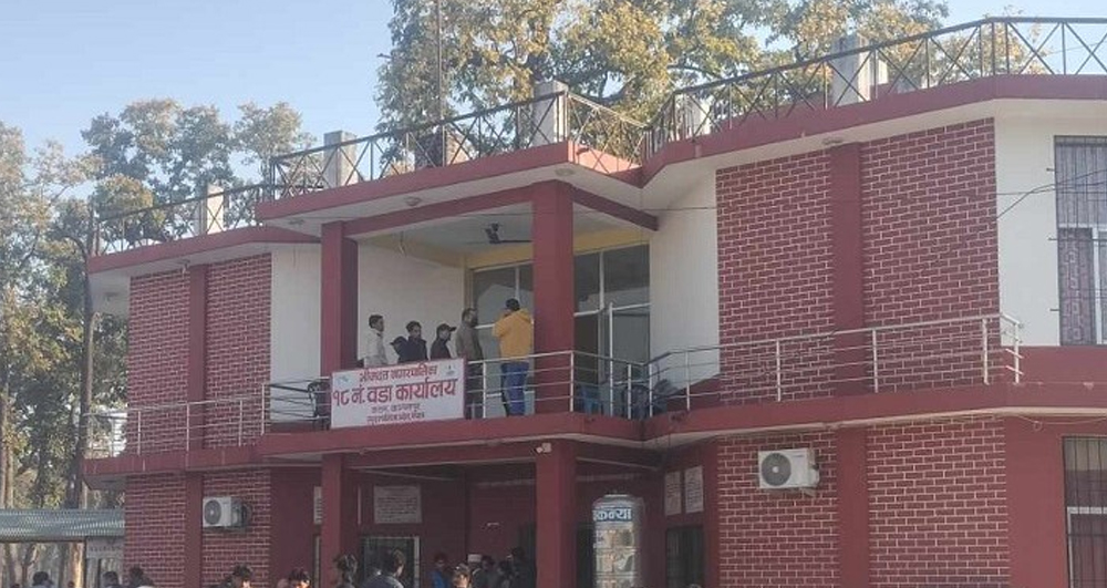 भर्खरै बिहे गरेकी युवतीको शव वडा कार्यालयभित्र भेटिएपछि
