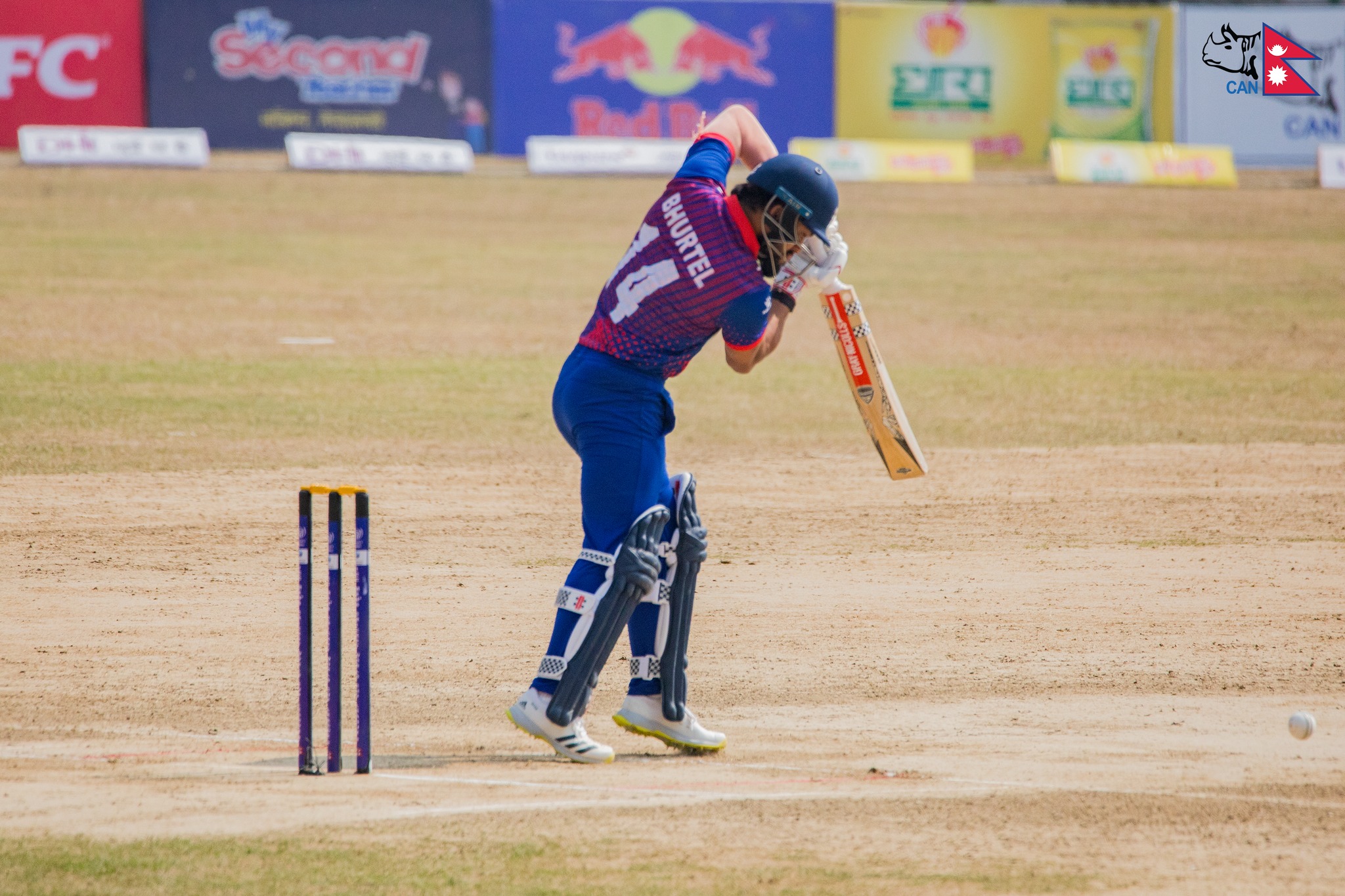 रोमाञ्चक खेलमा नेदरल्यान्ड्सले नेपाललाई दुई रनले हरायो