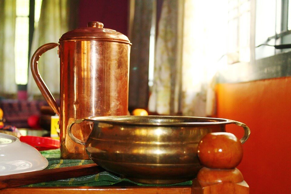 तामाको भाँडामा राखिएको पानी खानुस्, मिल्छ यस्ता चमत्कारीक लाभ