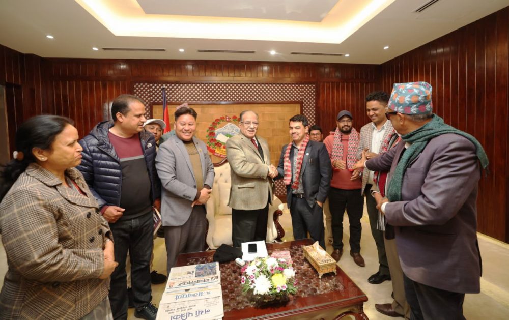 परिवर्तनकारी एकै ठाउँमा गोलबन्द हुने बेला आएको छ : प्रधानमन्त्री प्रचण्ड