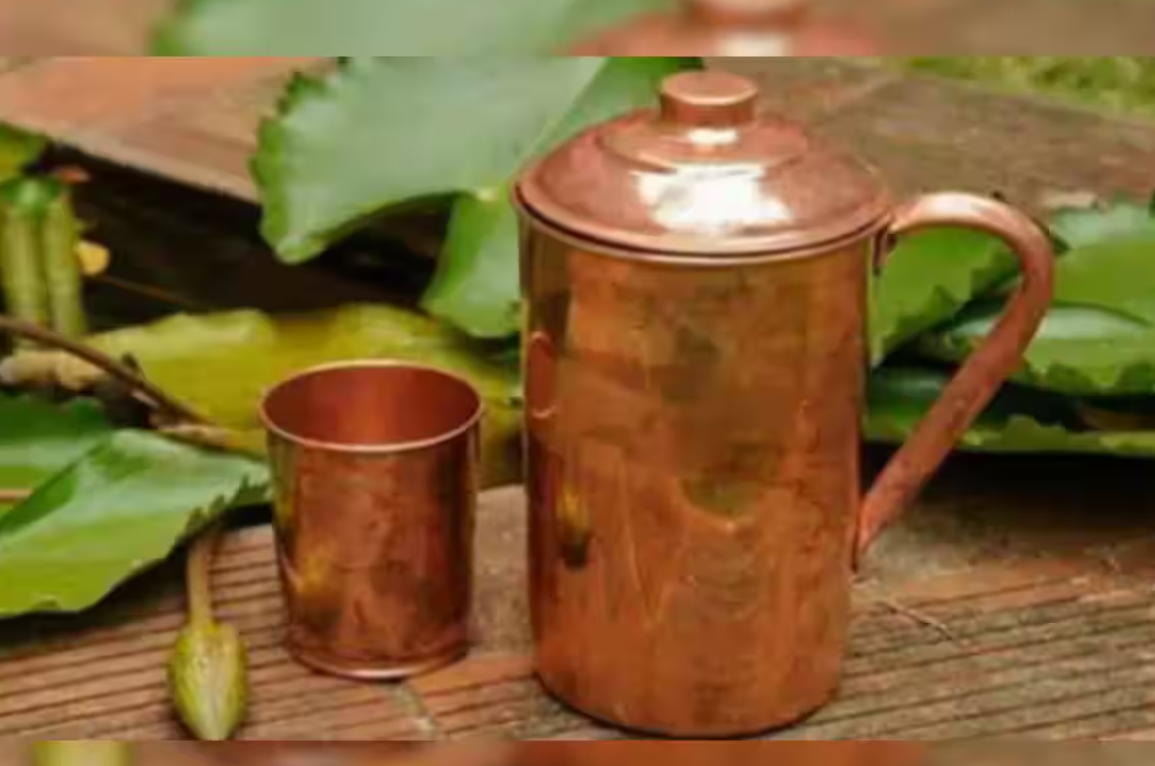 के तपाई पनि तामाको भाडोमा राखेको पानी पिउनुहुन्छ ?