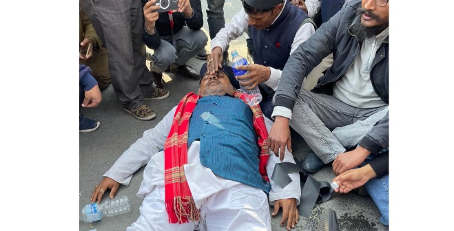 राजेन्द्र महतोको आन्दोलनमा साथ दिन पुगेका जसपाका नेता यादव सडकमै बेहोस