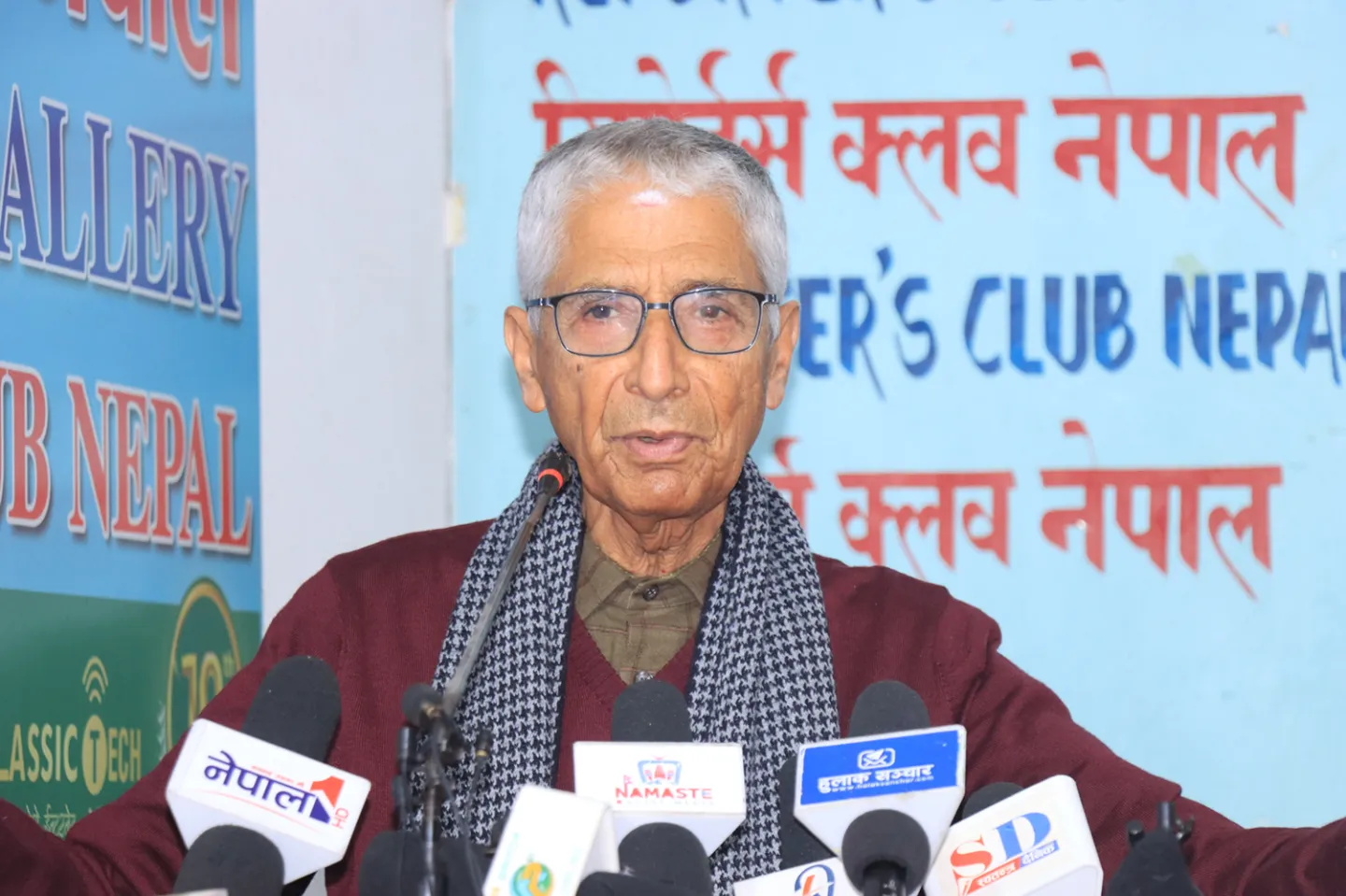 ‘प्रचण्डलाई विश्वास गर्न सकिँदैन, महरा छुटाउन उनकै हात छ’:सुन्दरमणि दीक्षित