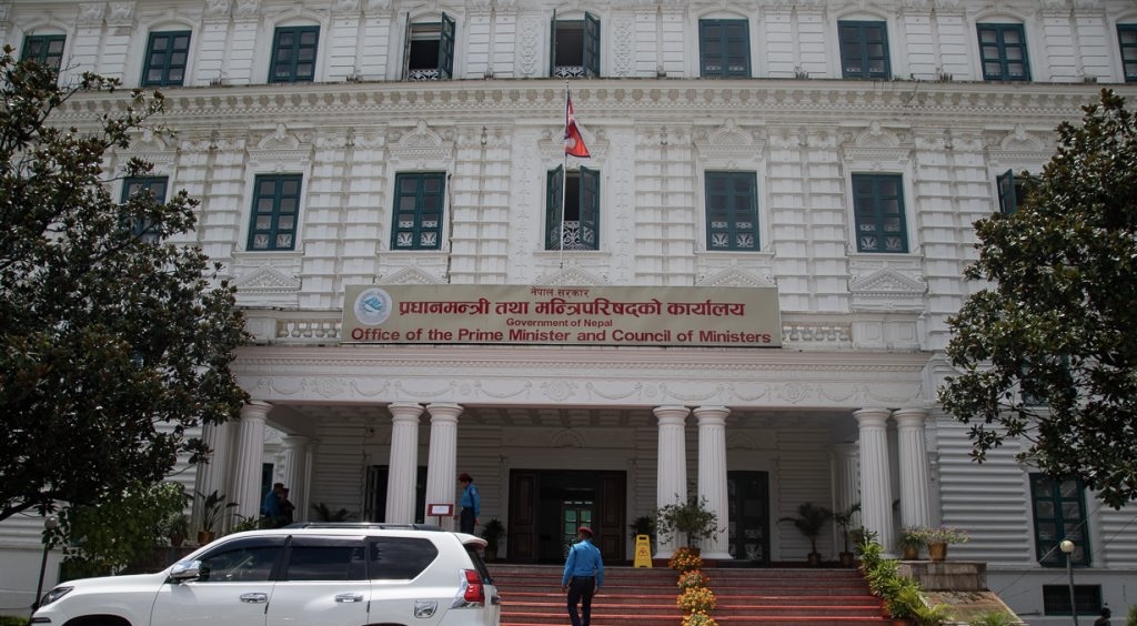 सरकारले गर्‍यो दुई सचिवहरूको सरुवा