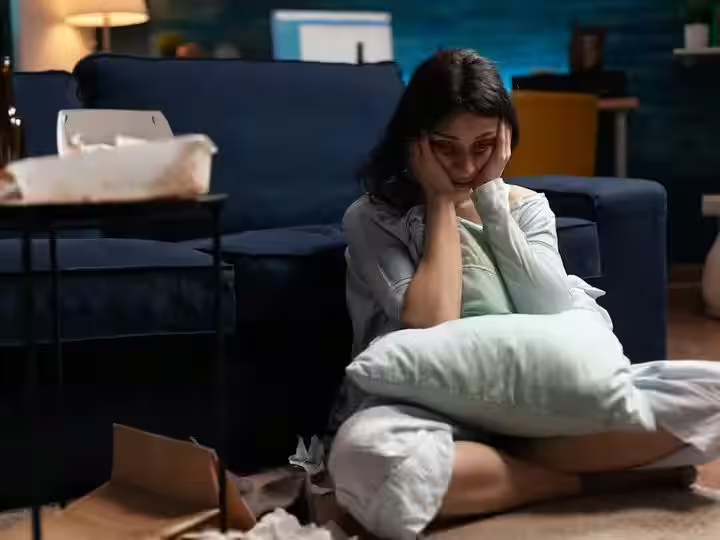 डिप्रेशनका कारण हराउन सक्छ अनुहारको सुन्दरता