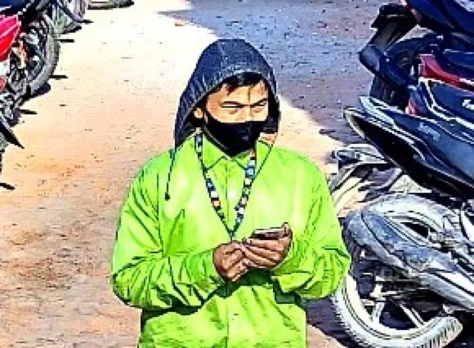 मोटरसाइकल चोर्ने व्यक्तिको सूचना दिनेलाई २० हजार पुरस्कार दिने