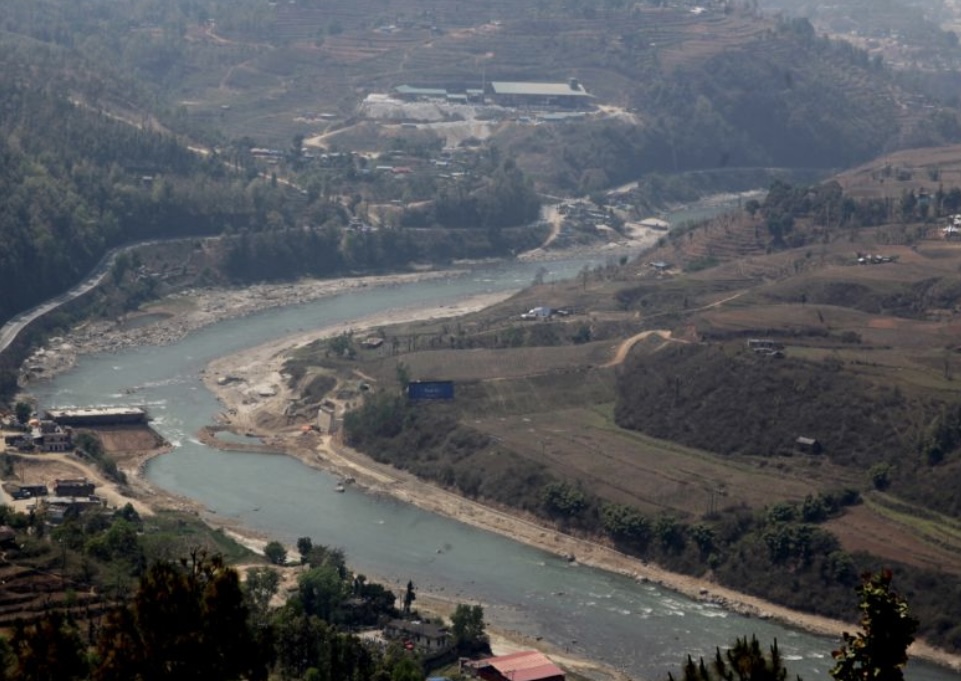 ट्याक्सीसहित त्रिशूलीमा खसेका पाँच जनाको शव फेला