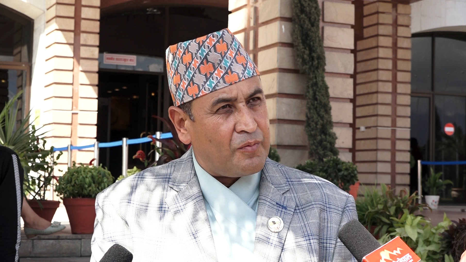 कांग्रेस संसद्लाई बन्धक बनाएर राख्ने पक्षमा छैन : रामहरि खतिवडा