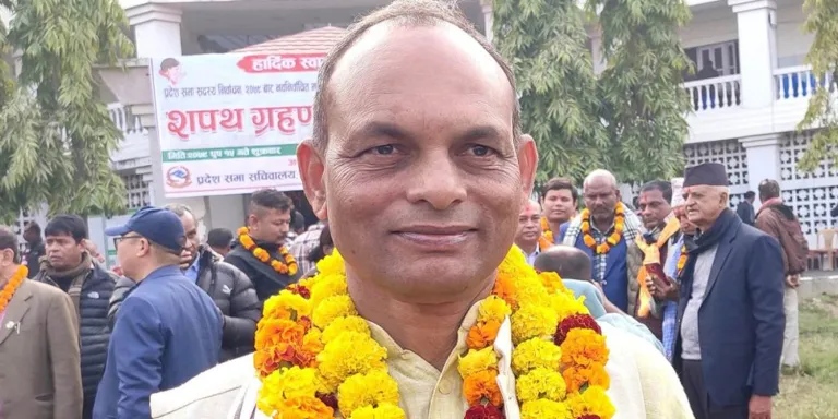 सभामुख मण्डललाई ‘महामूर्ख’ को उपाधि