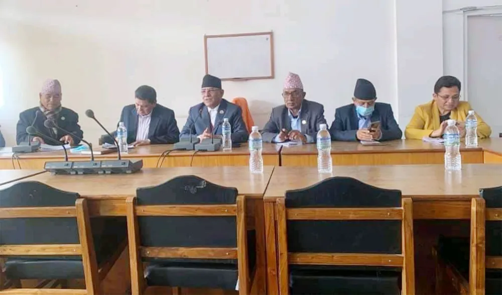 एमालेलाई धोकाः माओवादीले इलाम र बझाङमा आफ्नै उम्मेदवार उठाउने