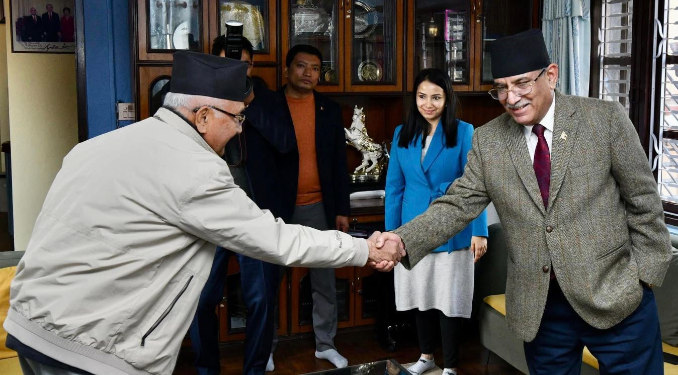 प्रचण्डको नेतृत्वमा एमाले र रास्वपाका एक एक मन्त्री बनाइने, एमालेबाट पदम गिरीलाई पठाइने