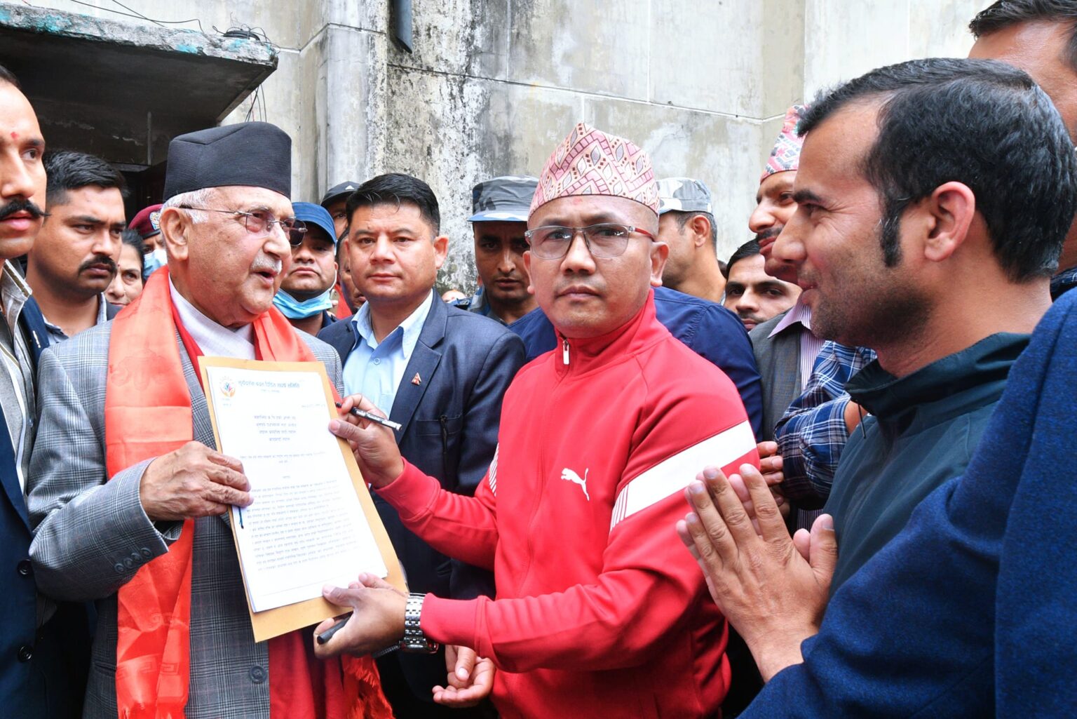 जीबी राईलाई कारबाही गराउन सूर्यदर्शन सहकारी पीडितले गुहारे अ‍ोली