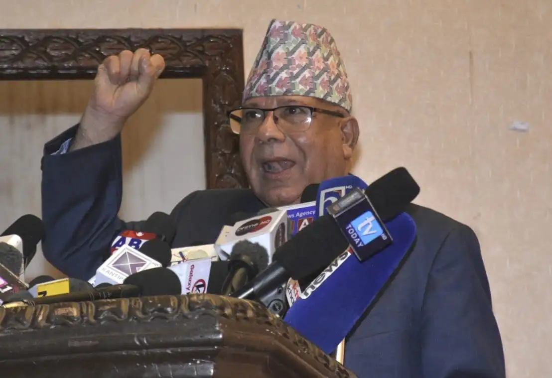 प्रचण्ड र ओलीलाई अब देखाईदिने माधव नेपालको चेतावनी, देउवासँग निरन्तर सम्वाद