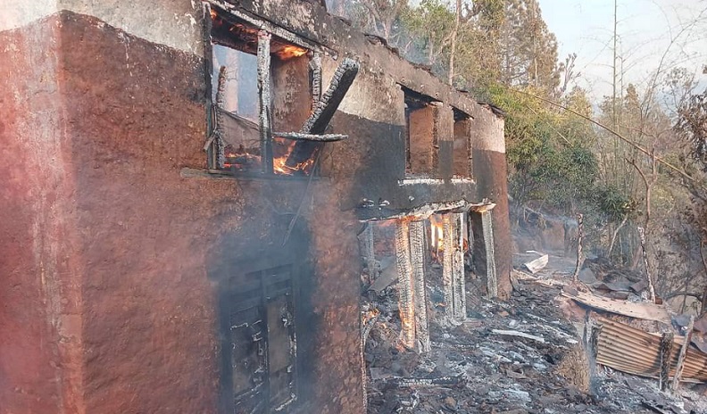 गुल्मी, अर्घाखाँची, नवलपरासीलगायतका जिल्लामा आगलागी : ७० भन्दा धेरै घरगोठ जले