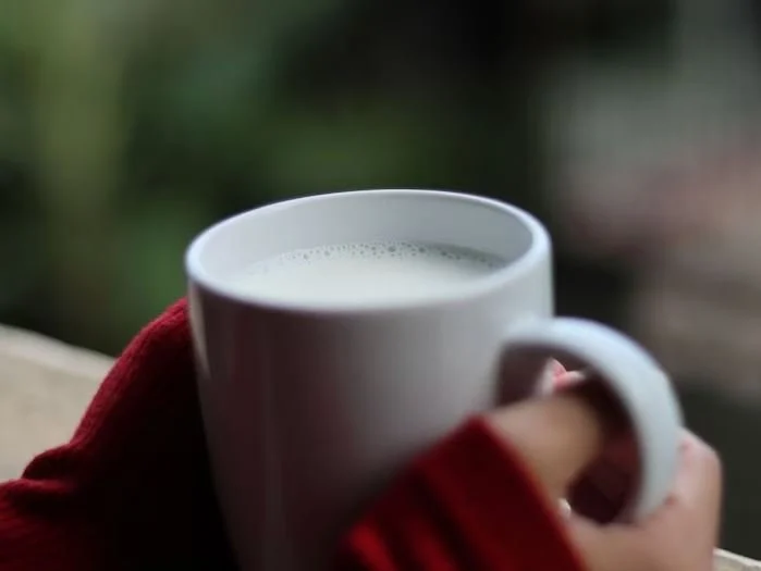 गर्मीमा दूध फाट्न नदिन अपनाउनुस् यी उपाय
