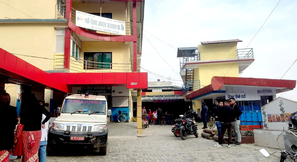 पाँच तलामाथिबाट हाम फालेकी युवतीको अवस्था गम्भीर