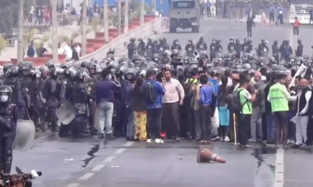 राप्रपा प्रदर्शनमा दमन भएको भन्दै राजेन्द्र लिङ्देनले मागे गृहमन्त्रीको राजीनामा