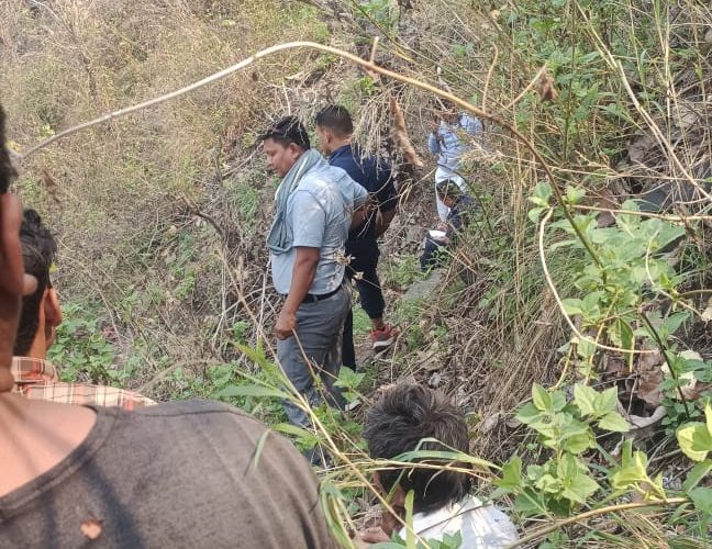 २ महिना देखि बेखबर गोबिन्द प्रजा मृत  फेला, कुकुरले टाउको गाउँमा ल्याएपछि थाहा पायो