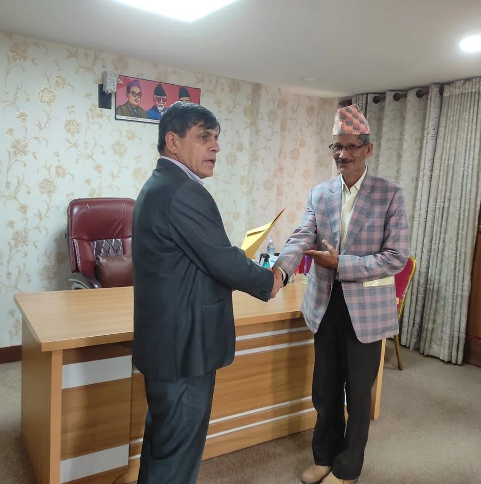 बझाङमा एमालेका भण्डारी निर्वाचित हुँदा माधव नेपालका उम्मेदवारको जमानत जफत