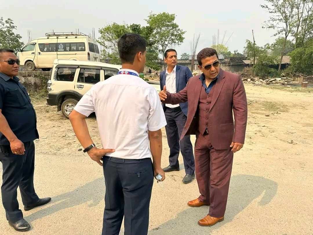 यातायात कार्यालयका कर्मचारीलाई घण्टैपिच्छे हाजिर गर्न दीपक मनाङेको निर्देशन