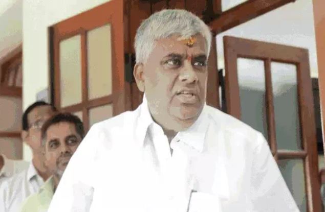पुर्व प्रधानमन्त्रीका छोरा माथी यौन शोषणको आरोप
