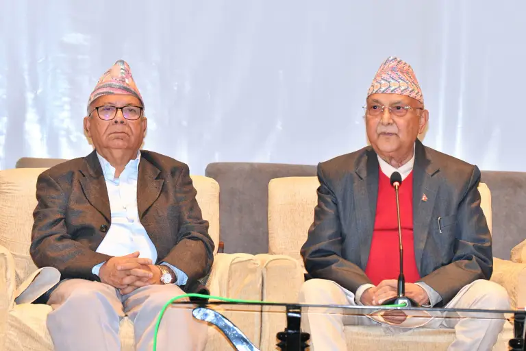 ओलीसँग माधव नेपालको धेरै नै चित्त दुःखाई, एमालेको भोलिको कार्यक्रममा नजाने निश्कर्षमा पुगे