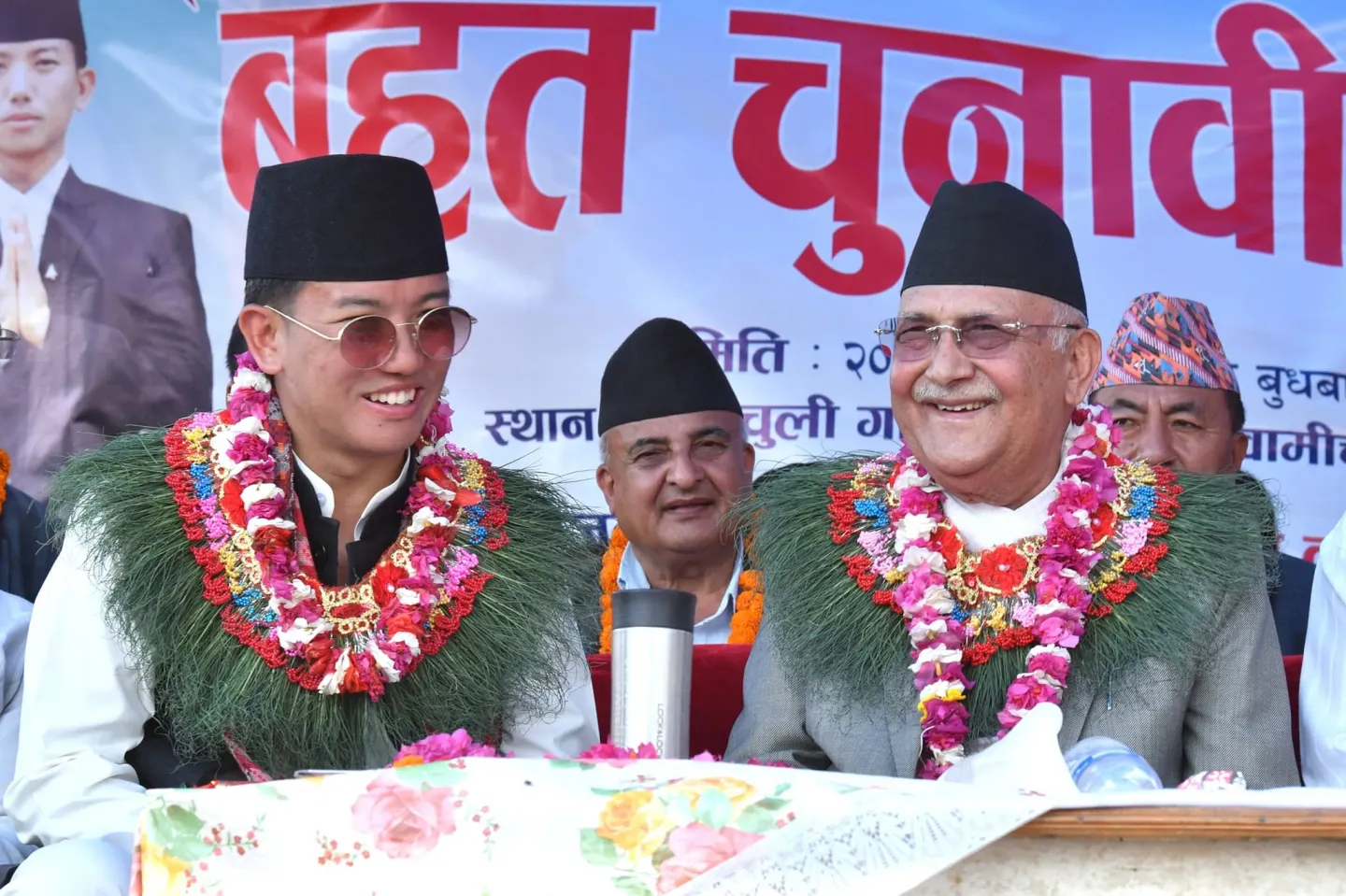 विजय उत्सव मनाउन इलाम जाँदै केपी ओली