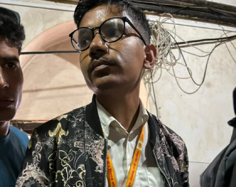 पशुपतिको भेटी कोषाध्यक्षले नै चोर्न लगाएपछि…