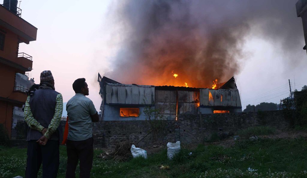 न्यूरोडमा आगलागी