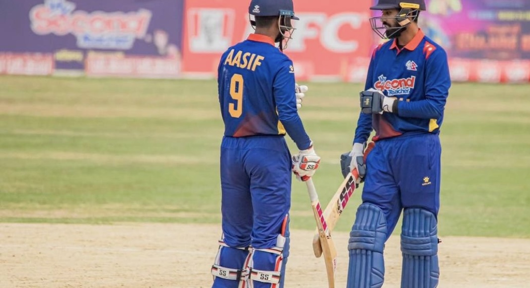 आसिफको अर्धशतक