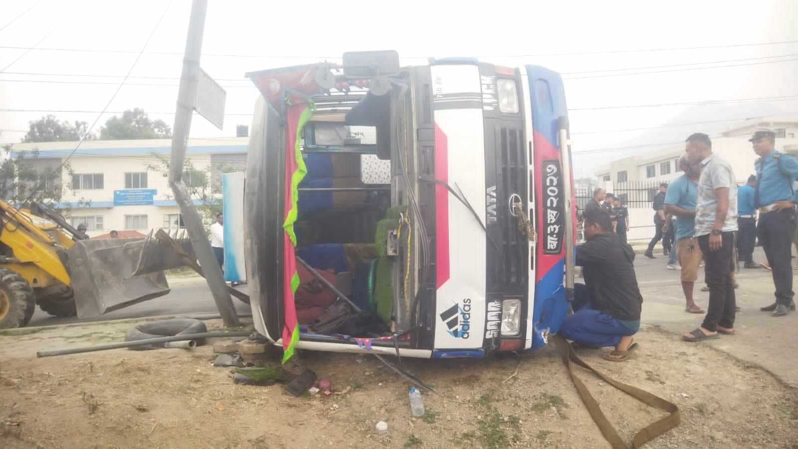 कीर्तिपुर बस दुर्घटनामा थप ८ जना घाइते