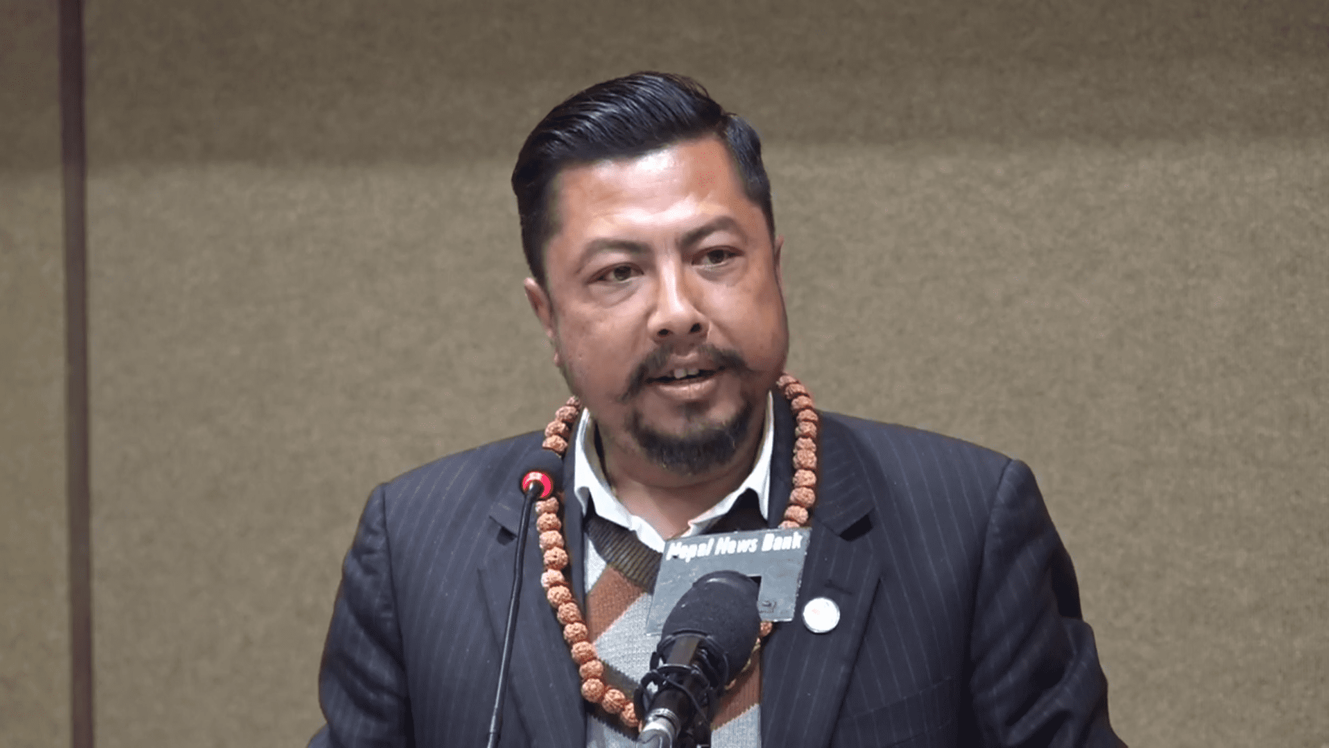 ५ दिनभित्र दशरथ रङ्गशालाको स्तर सुधार गरिएको प्रगति विवरण पेस गर्न मन्त्री श्रेष्ठको कडा निर्देशन