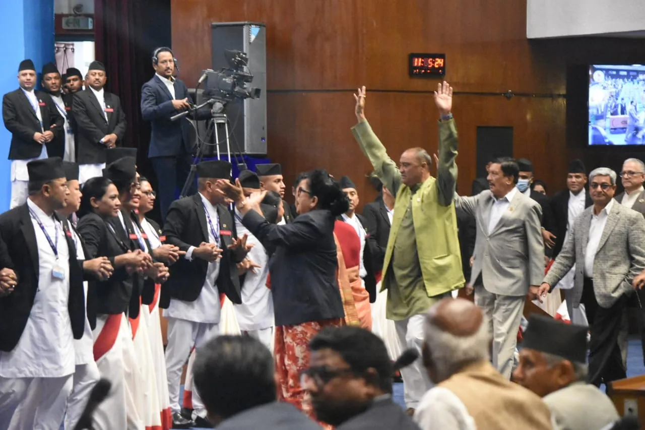 प्रतिनिधि सभा बैठकमा कांग्रेसले रोष्टम घेरेपछि