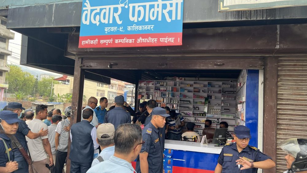 बुटवलमा मेडिकलबाटै लागूऔषधको कारोबार, सञ्चालक पक्राउ