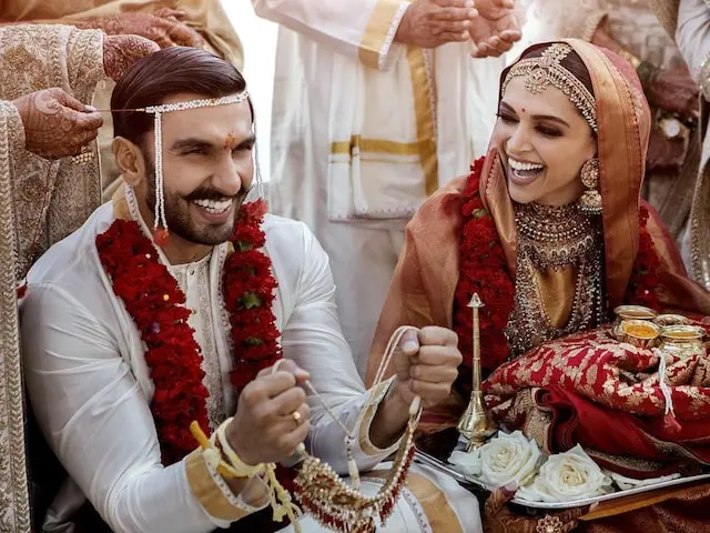 रणवीर सिंहले दीपिकासँगको विवाहको तस्बिर हटाए