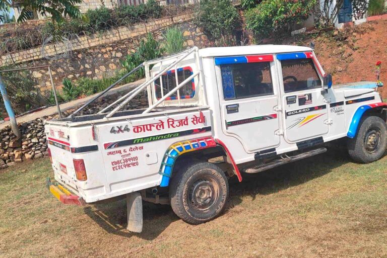 आफैले चलाएको जीपले च्यापिएर सवारी धनीको मृत्यु, सह-चालक घाइते