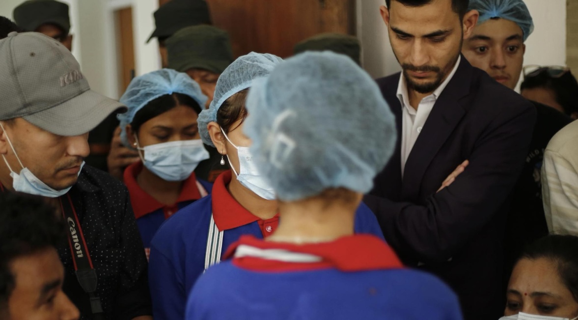 काठमाडौ महानगरपालिकाले यसरी गर्यो सञ्चार मन्त्रालयको क्यान्टिनबाट बालबालिकाको उद्धार
